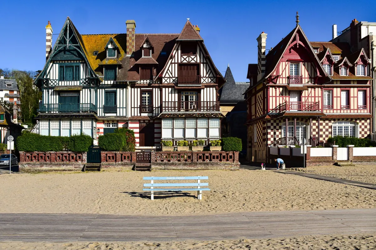 Buying on the Suffolk Coast: Aldeburgh vs Southwold vs Felixstowe
