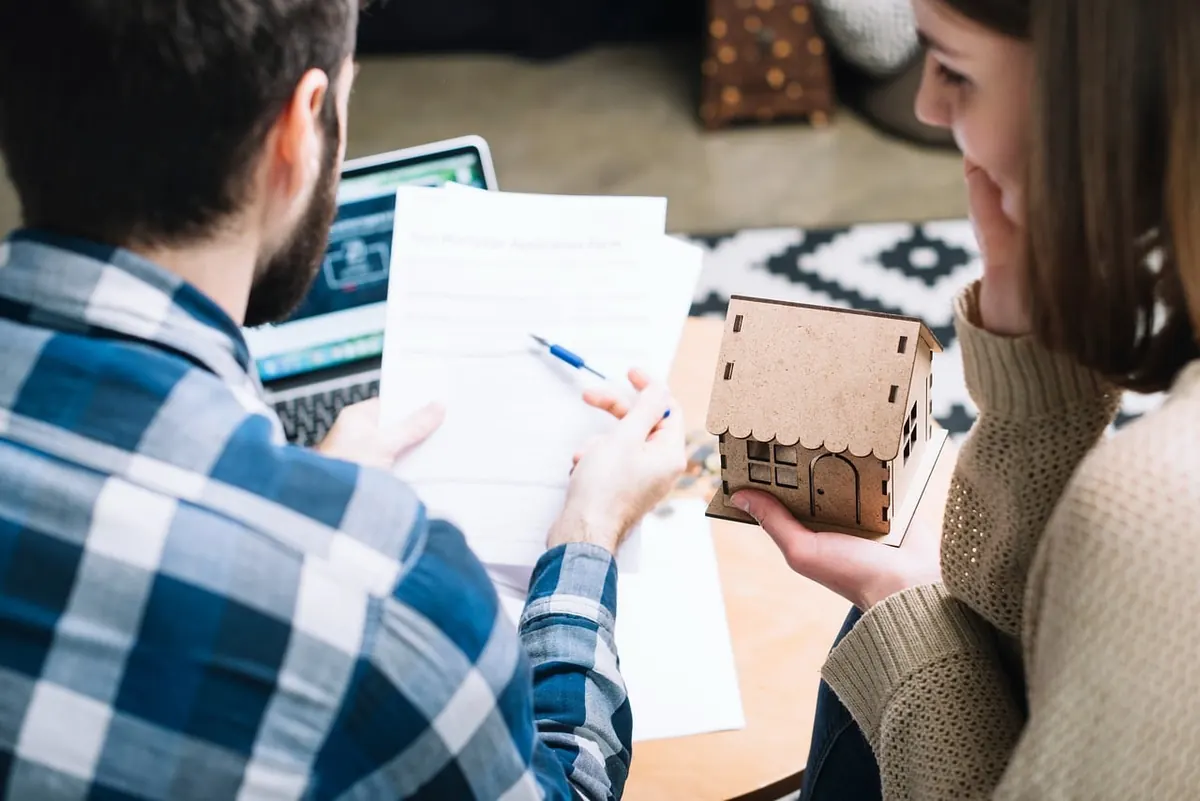 Leasehold vs Freehold in Suffolk: A Buyer's Explainer